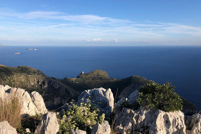 hiking-experience-sorrento-coast-punta-campanella-capri-view