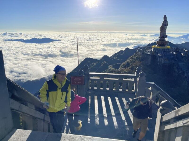hiking-fansipan-2d1n-explore-the-majestic-nature