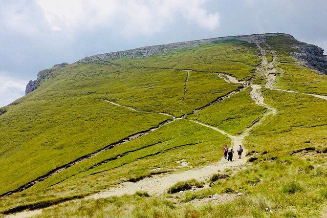hiking-in-bucegi-mountains-in-the-carpathians-private-tour