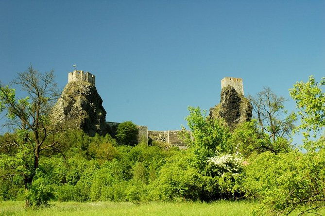 hiking-in-fantastic-czech-paradise-full-day-trip-from-prague