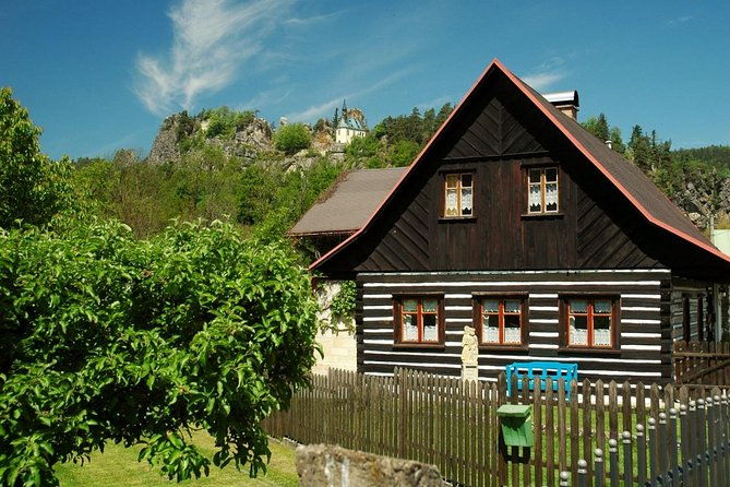 hiking-in-fantastic-czech-paradise-full-day-trip-from-prague