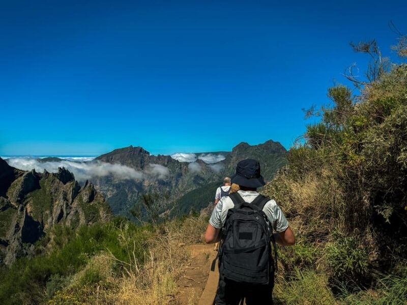 hiking-in-madeira-from-pico-areeiro-to-pico-ruivo