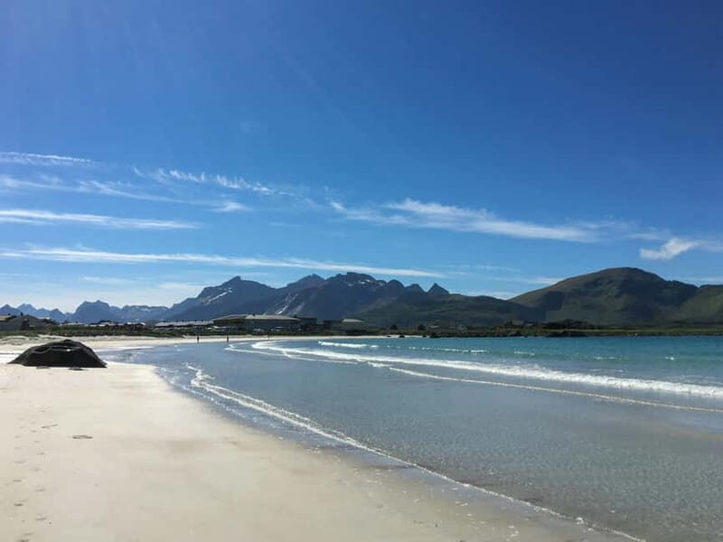 "Hiking in the Lofoten Islands  Guided in French" - An In-Depth Look at the Lofoten Hiking Tour
