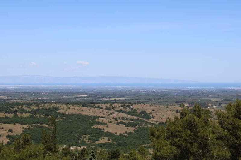 Hiking in the Murgia of Castel del Monte - What is the Hiking in Murgia of Castel del Monte?