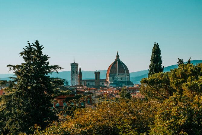 hiking-on-florence-tuscany-hills