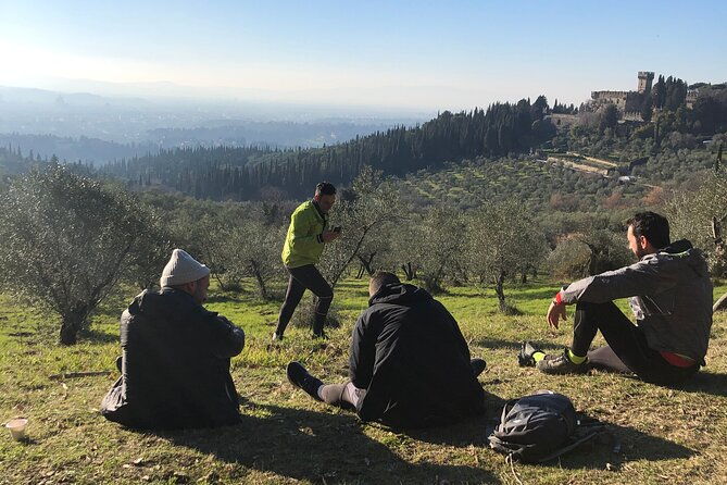 hiking-on-florence-tuscany-hills