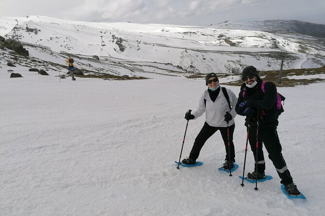 hiking-snowshoeing-in-the-sierra-nevada-park-granada