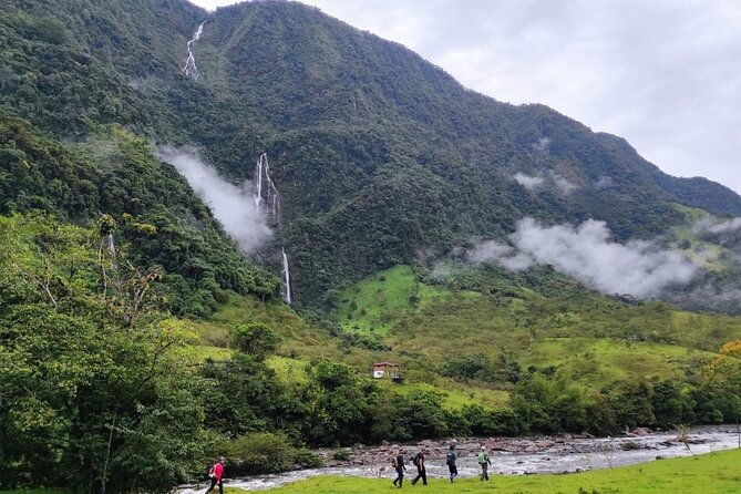 hiking-through-the-valley-of-the-waterfalls-and-st-domingo-river