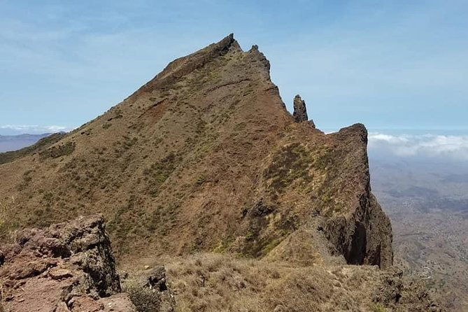 hiking-to-antonia-peak