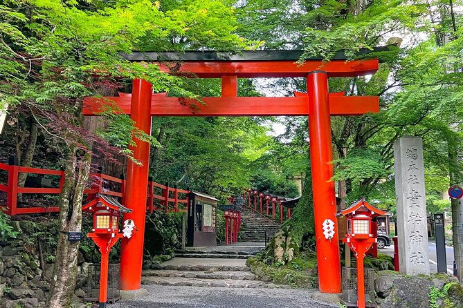 hiking-tour-for-sacred-sites-in-kyoto-with-a-guide