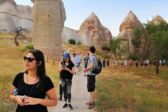 hiking-tour-in-cappadocia-red-and-rose-valley-2