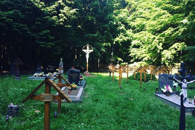 hiking-tour-in-the-small-carpathians-in-the-track-of-forest-people