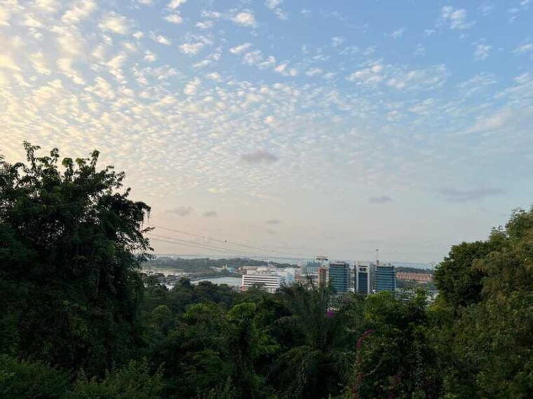 hiking-tour-to-seah-im-bunker-mount-faber-and-henderson