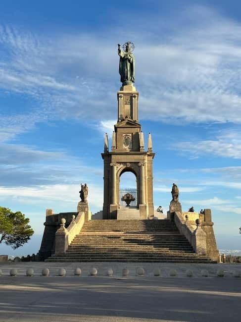 Hiking tour with a dream view of the former monastery of Sant Salvador, 3-4 hours. - Practical Details and Tips