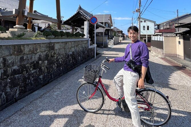 hikone-bike-half-day-tour-through-a-castle-town-near-kyoto-osaka