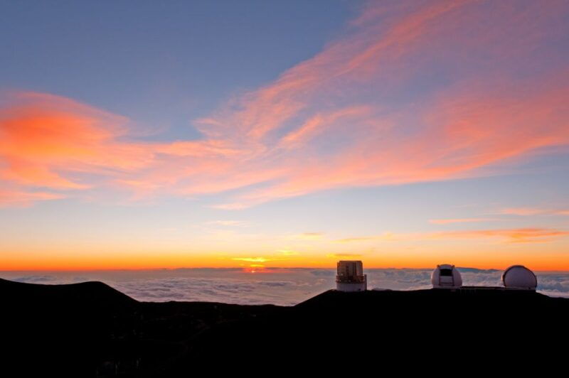 hilo-waikoloa-mauna-kea-summit-sunset-and-stargazing-tour