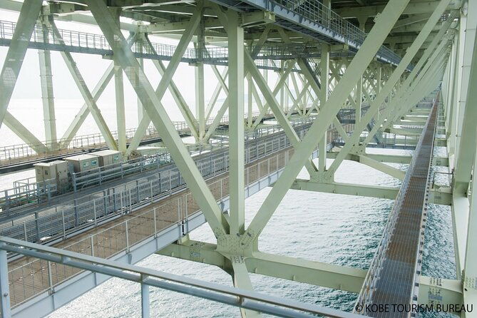 himeji-castle-and-akashi-kaikyo-bridge-walking-tour-from-himeji