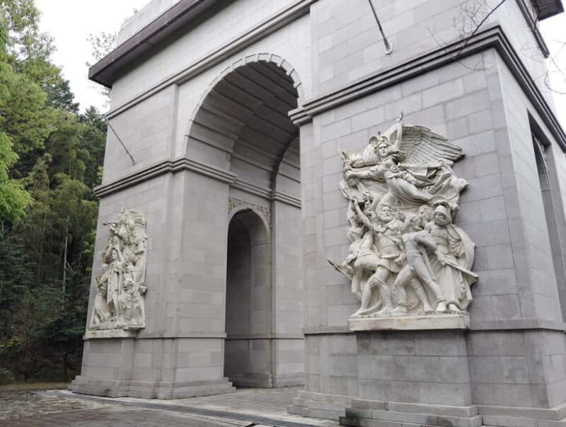 Himeji: Explore Taiyo Parks Hidden Castle & World Landmarks - Discovering Taiyo Park: What to Expect