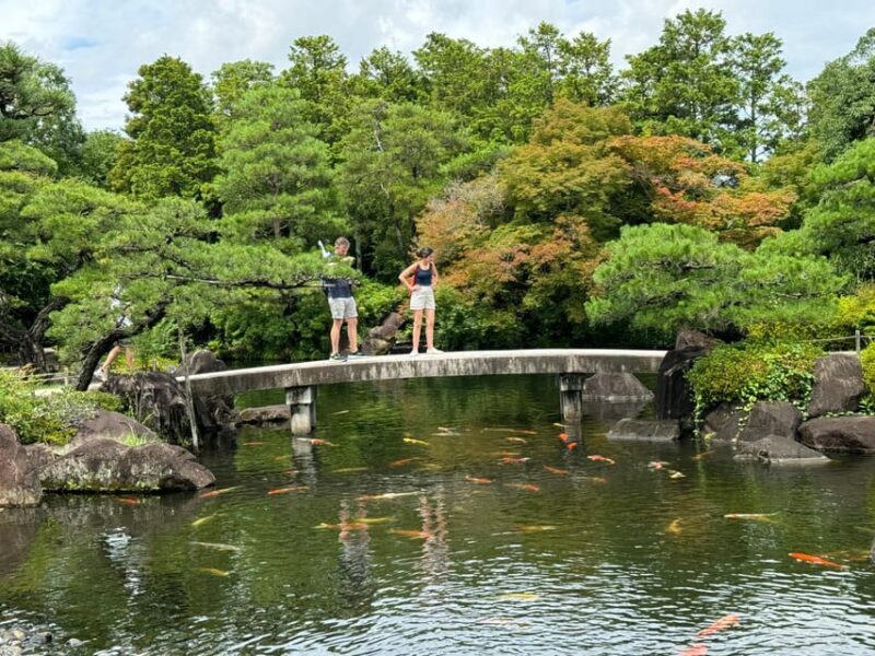 Himeji: Himeji Castle & Kokoen Garden 3.5-Hour Guided Tour - Practical Details and Tips  