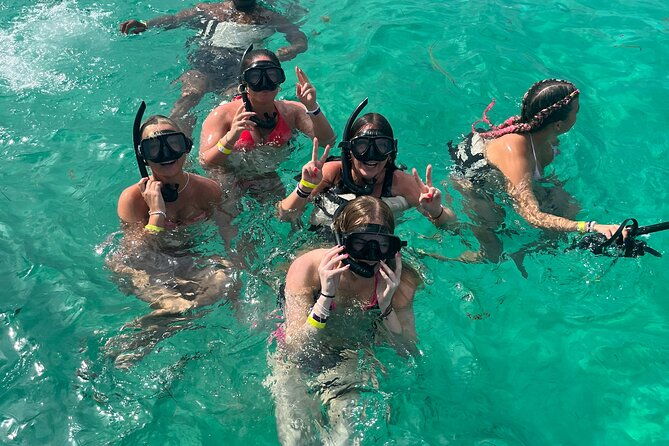 hip-hop-party-boat-with-snorkeling-punta-cana