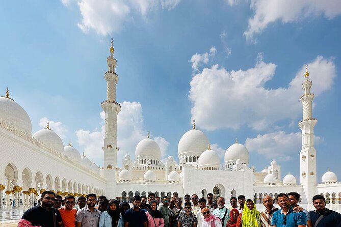 Hire a Van 12 Seater for Abu Dhabi trip - Why This Van Hire Stands Out