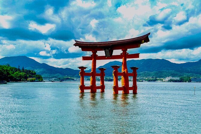 hiroshima-and-miyajima-day-trip-with-itsukushima-shrine-ferry