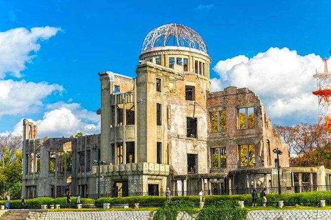 hiroshima-and-miyajima-private-custom-tour-with-local-guide