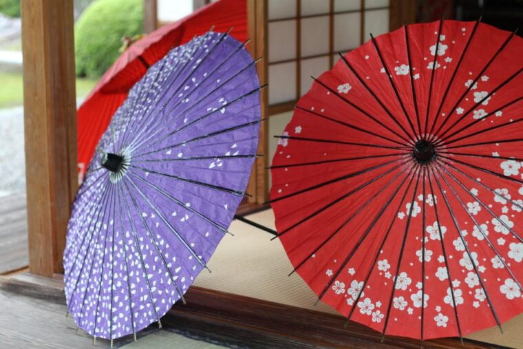 hiroshima-dressing-kimono-and-strolling-around-the-town