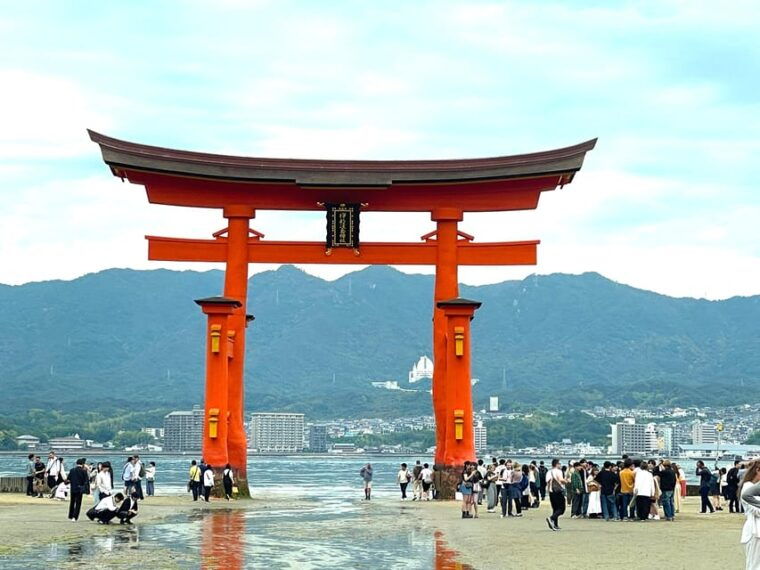hiroshima-explore-miyajima-private-customized-tour-w-local