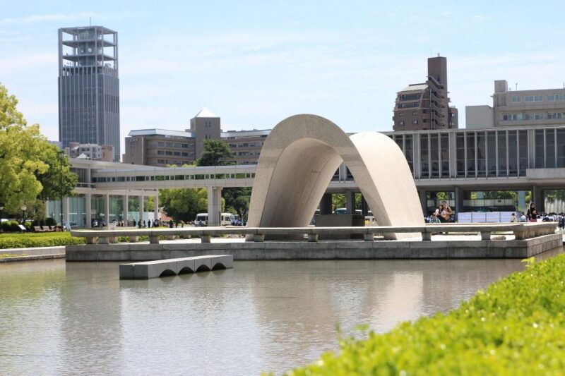 hiroshima-like-a-local-customized-guided-tour