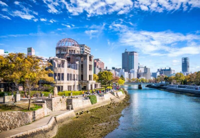 Hiroshima & Miyajima: History, Beauty, and Iconic Views - Key Points