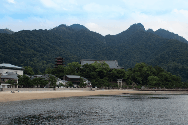 hiroshima-miyajima-tour-with-english-spanish-speaker-guide