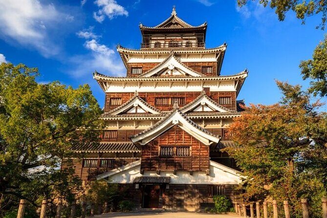 Hiroshima Peace Memorial Park & Hiroshima Castle: A Scenic Walk - Authentic Insights from Reviewers