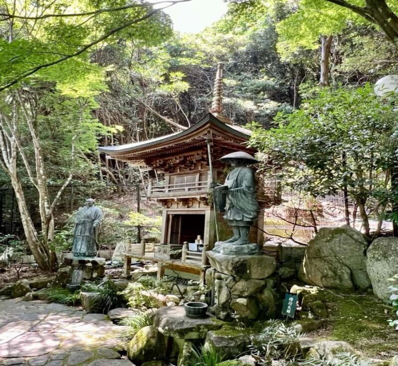 Hiroshima: Private Tour with Miyajima Island & Driver - FAQ