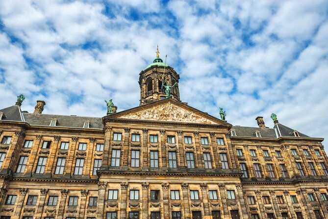historic-amsterdam-walking-tour-royal-palace-flea-markets
