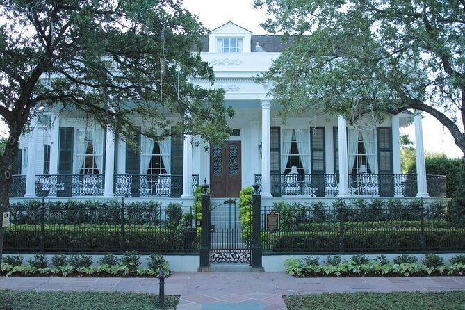 historic-garden-district-walking-tour