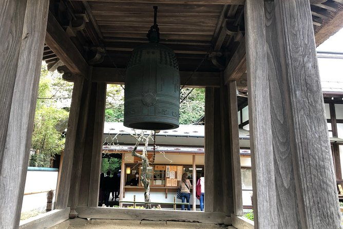 historic-kamakura-temples-shrines-and-street-food-private-walking-tour