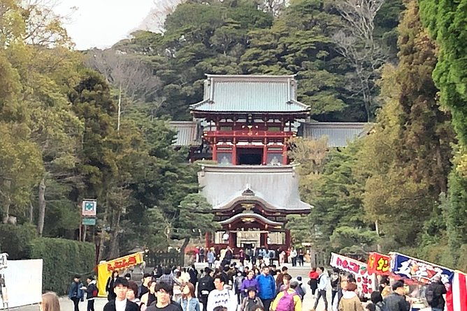 historic-kamakura-temples-shrines-and-street-food-private-walking-tour