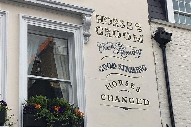 Historic London Pub Walk. A Walk Around Belgravia and Her Amazing Pubs - Exploring Londons Hidden Gems on a Historic Pub Walk in Belgravia