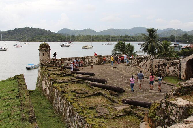 historic-portobelo-and-panama-canal-agua-clara-locks-combo-tour