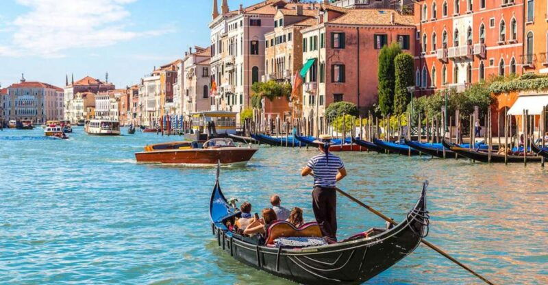 historic-venice-morning-tour-of-san-marco-gondola-ride