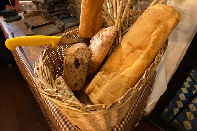 historic-walking-tour-food-experience-private-tour