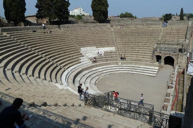 historical-and-gastronomic-tour-from-naples