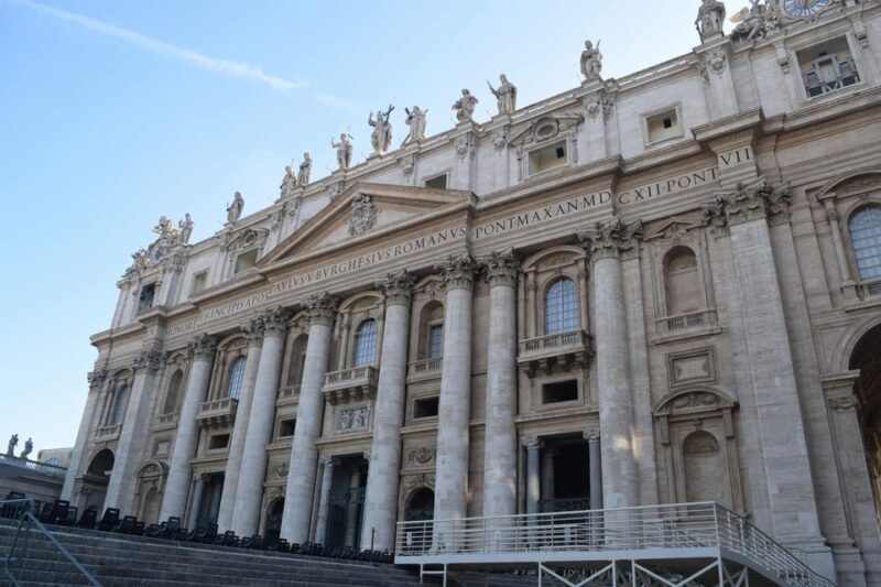 Historical and Spiritual Jorney in Papal Basilicas - The Value of Guided Small-Group Tours