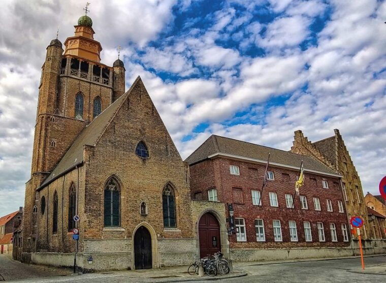 historical-bruges-jerusalem-chapel-and-univ-of-commerce