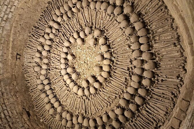 historical-center-catacombs-tour