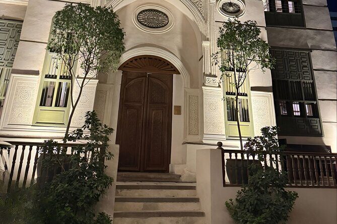 Historical & Heritage Al Balad Tour in Jeddah - Exploring Jeddahs Heritage: A Detailed Look at the Al Balad Tour