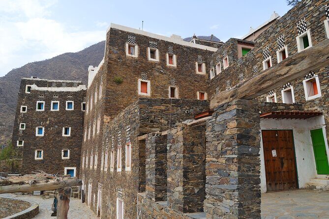 Historical & Heritage Tour in Abha- Rijal Almaa Village - An In-Depth Look at the Heritage & History Tour in Abha