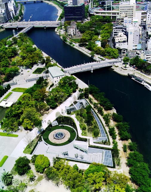 historical-highlights-of-hiroshima-group-walking-tour