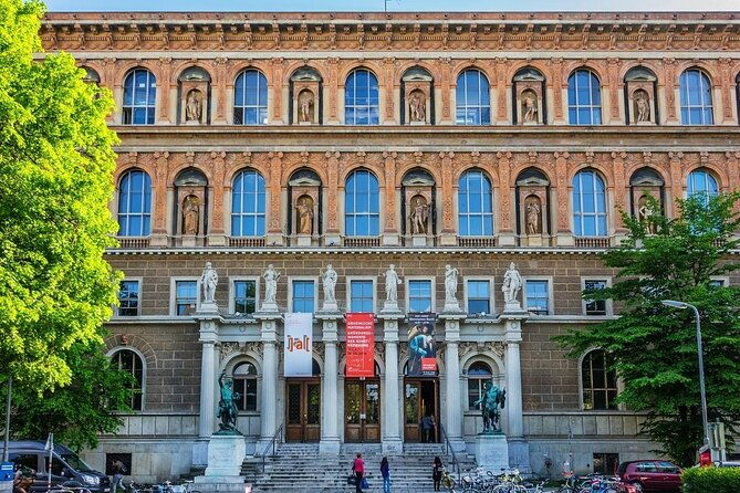 historical-hitler-walking-tour-of-vienna